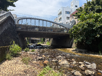 涼しい穴場