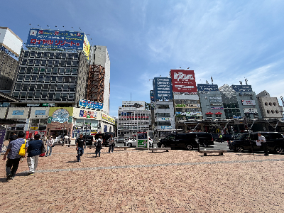 熱海駅前